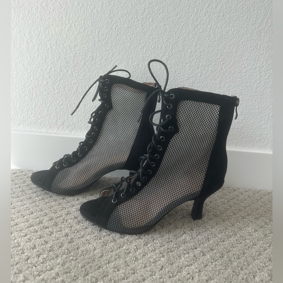 Shoes - Lace up Rubber Sole Dance Heels Size 8